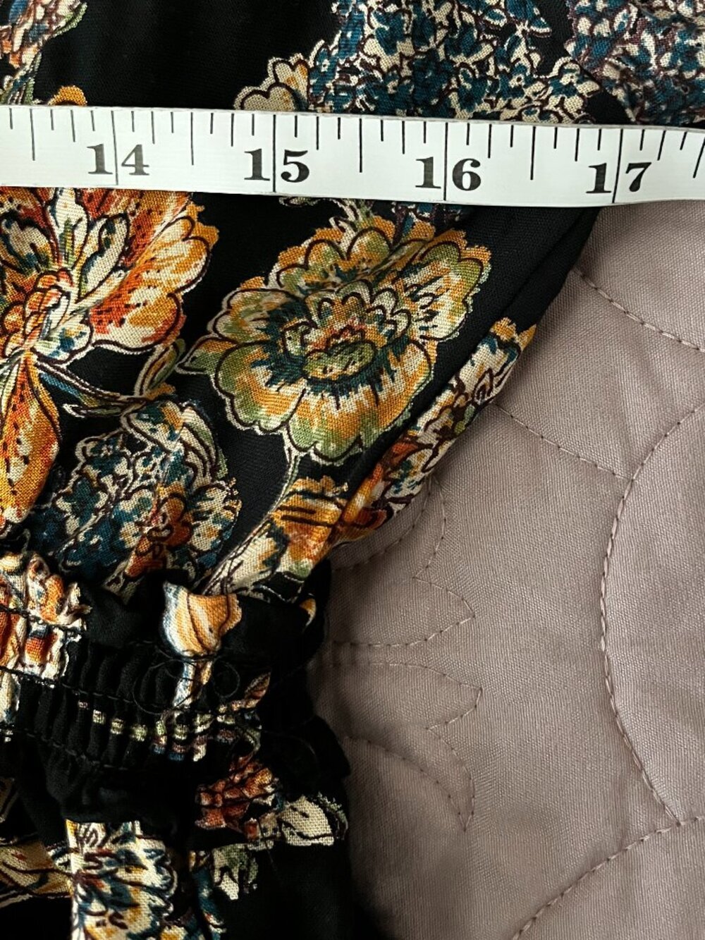 Angie Black Floral Boho Top *NWT* Size Medium - Picture 7 of 8